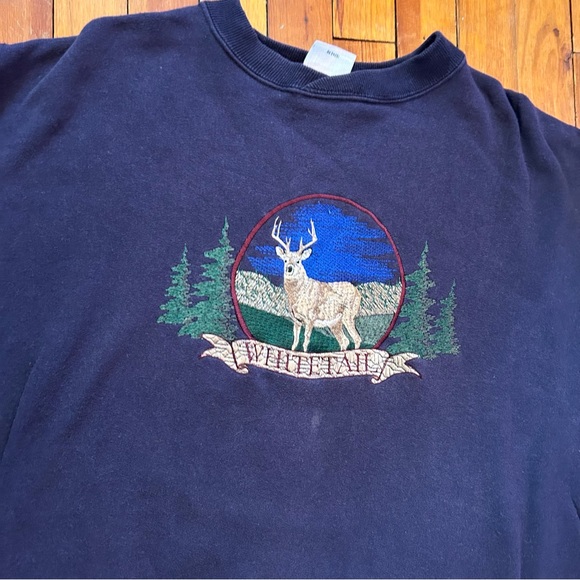 Vintage Nature Whitetail Deer Crewneck Sweatshirt Embroidered - Picture 3 of 8